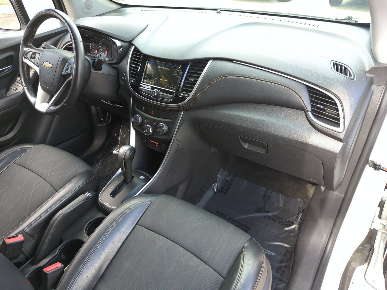 Used 2019 Chevrolet Trax LT w/ LT Convenience Package AWD/4WD image 24