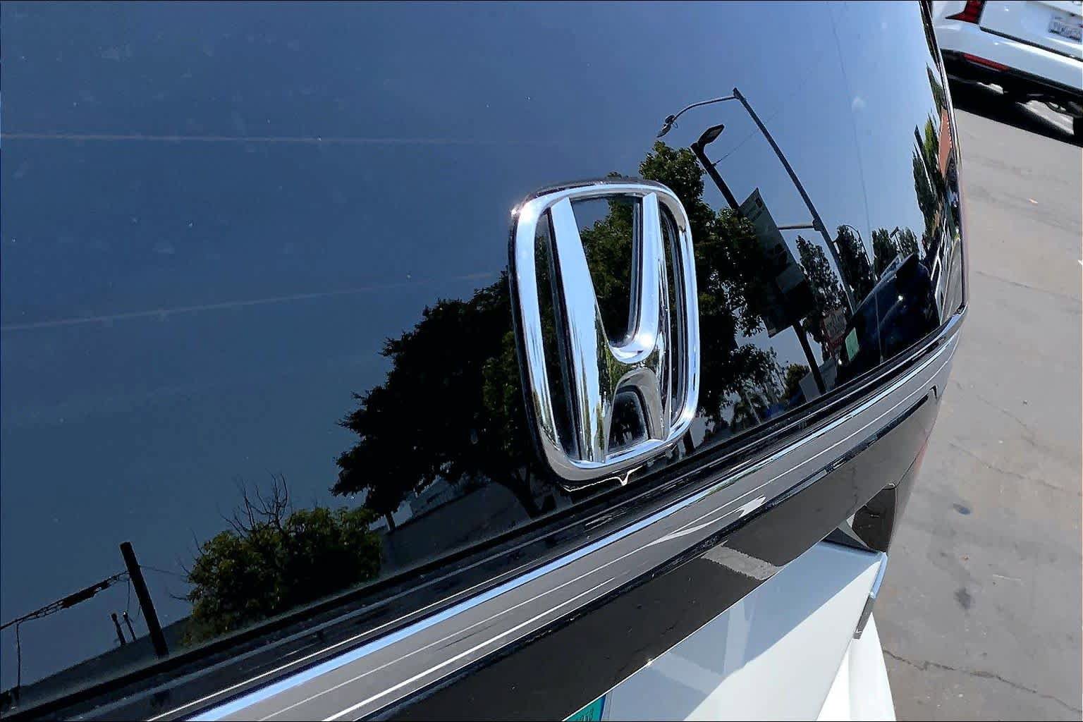 Used 2018 Honda Clarity Touring image 30