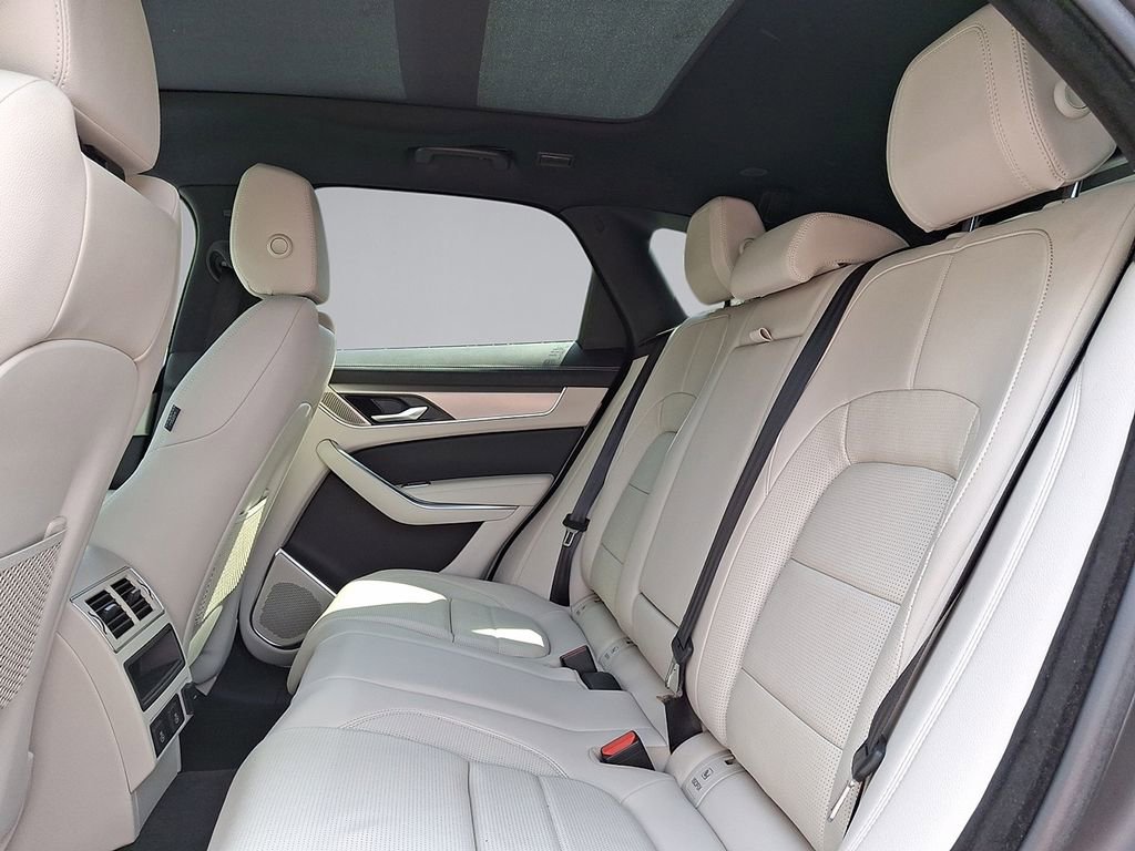 Used 2025 Jaguar F-PACE R-Dynamic S image 20