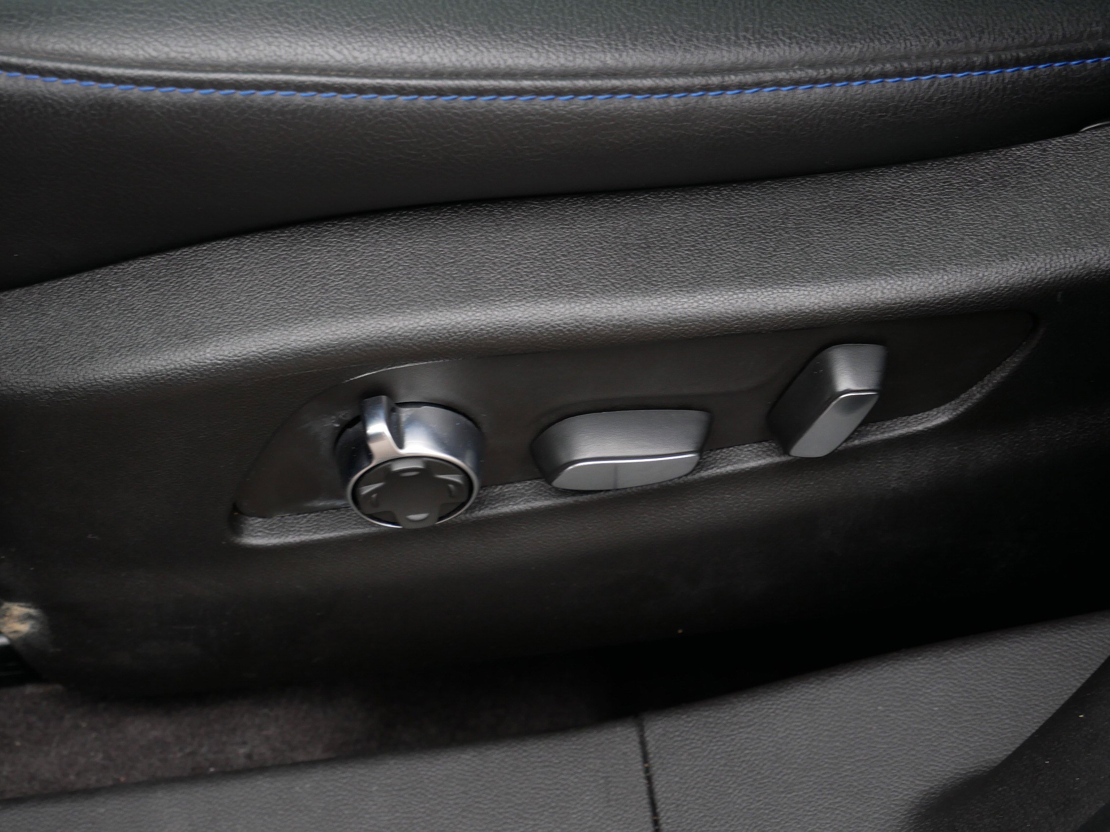 Used 2024 Cadillac XT4 Sport image 19