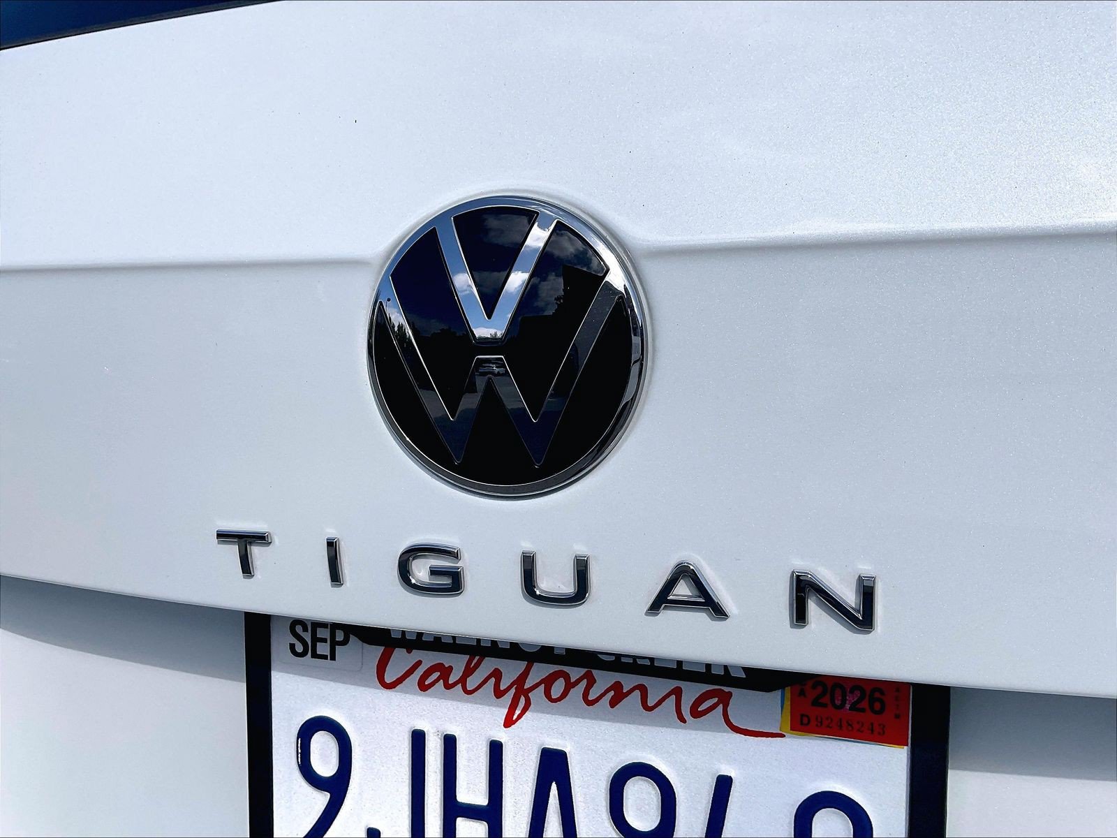 Certified 2023 Volkswagen Tiguan SE FWD image 7