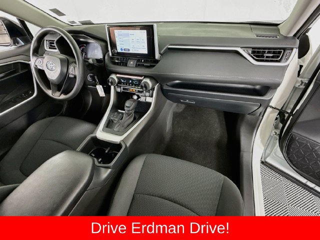 Certified 2025 Toyota RAV4 LE FWD image 25
