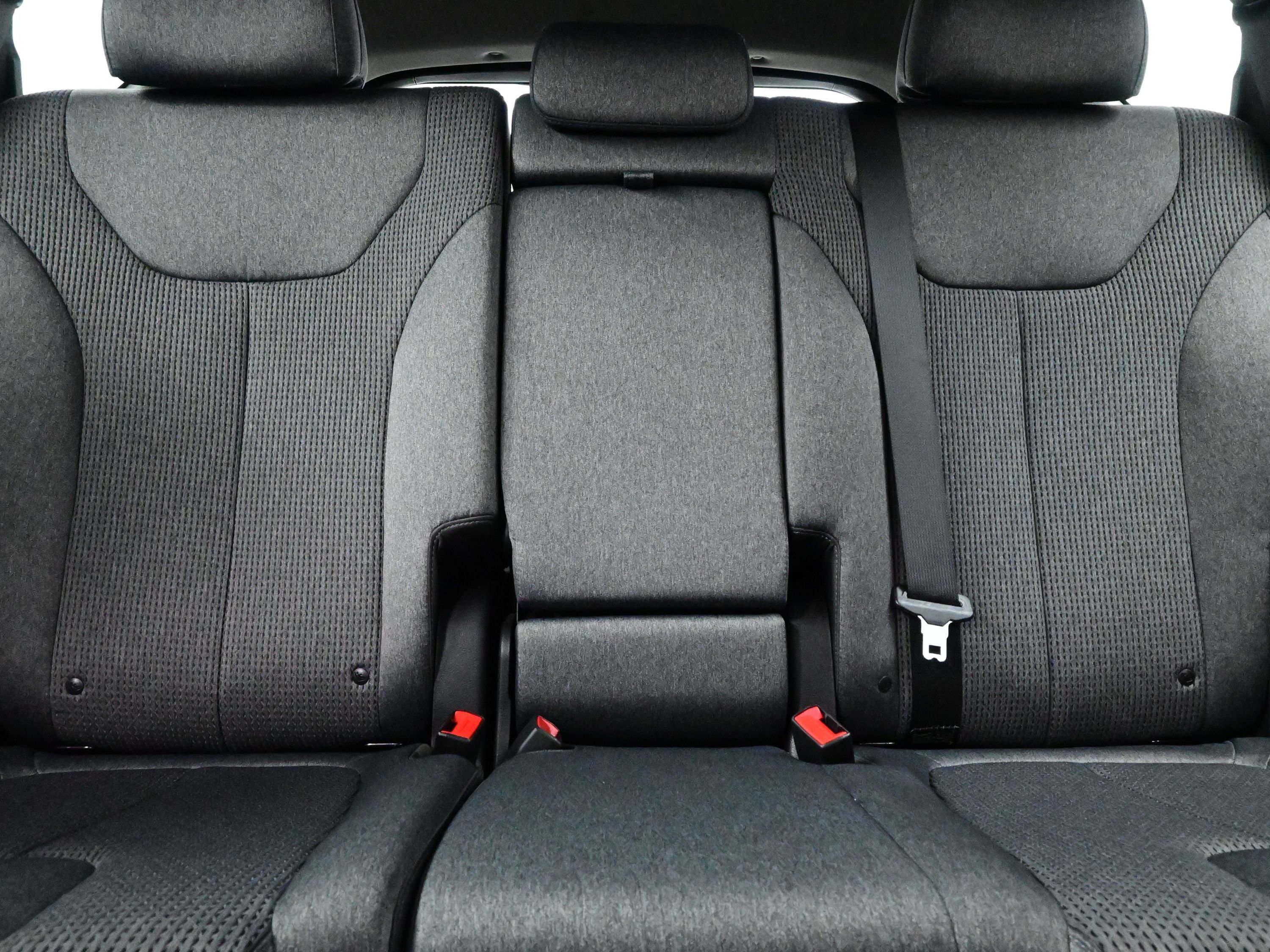 Certified 2021 Hyundai Santa Fe SE image 15