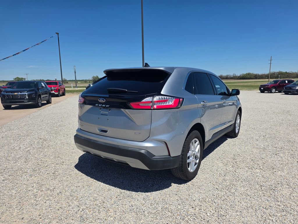 Used 2024 Ford Edge SEL AWD/4WD image 3