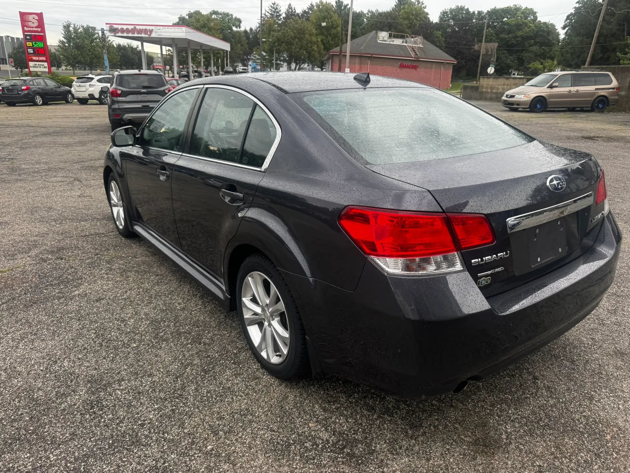 Used 2013 Subaru Legacy 2.5i Limited AWD/4WD image 6