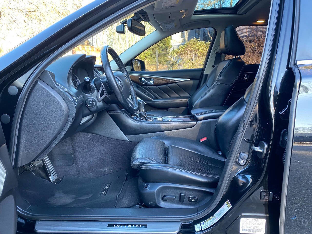 Used 2017 INFINITI Q50 Sport image 18