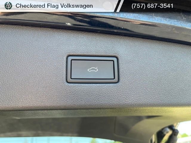 Used 2024 Volkswagen Tiguan SE R-Line w/ MDO Package, Two-Row AWD/4WD image 33