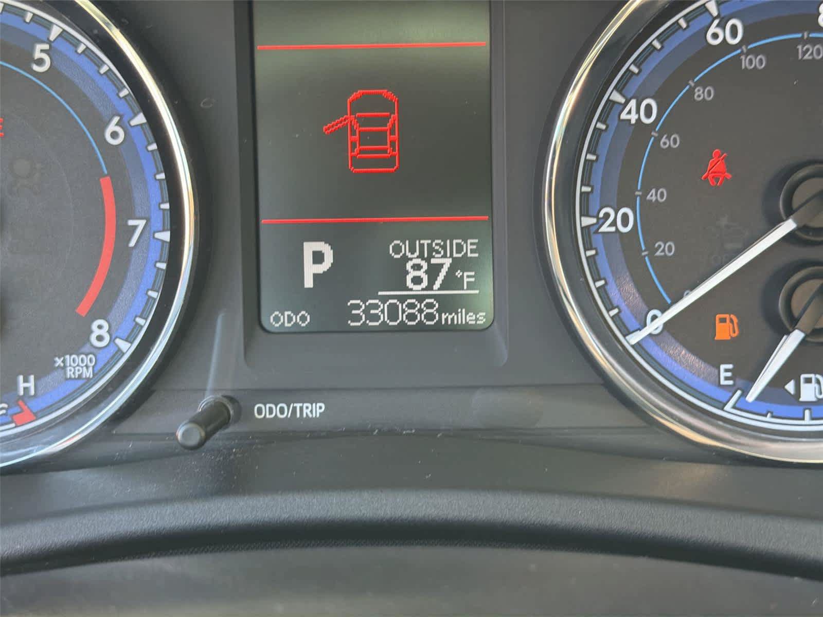 Used 2019 Toyota Corolla LE w/ Protection Package FWD image 19