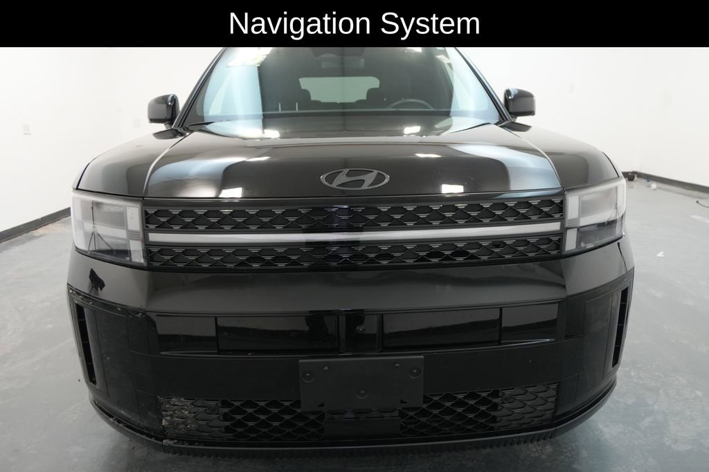 Used 2025 Hyundai Santa Fe Calligraphy image 2