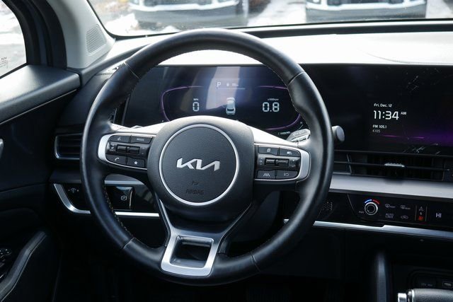 Used 2023 Kia Sportage EX image 16