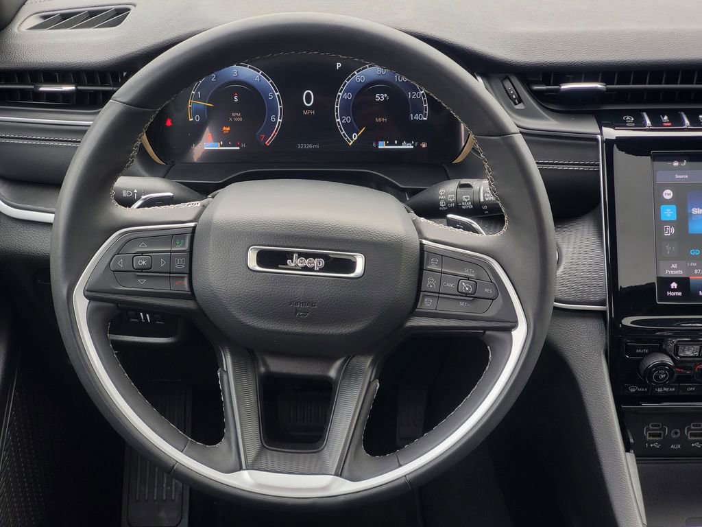 Used 2024 Jeep Grand Cherokee Altitude image 29