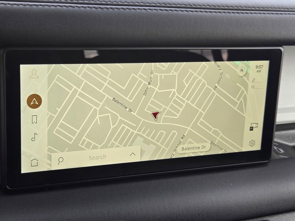 Used 2024 Land Rover Defender 110 X-Dynamic SE image 18