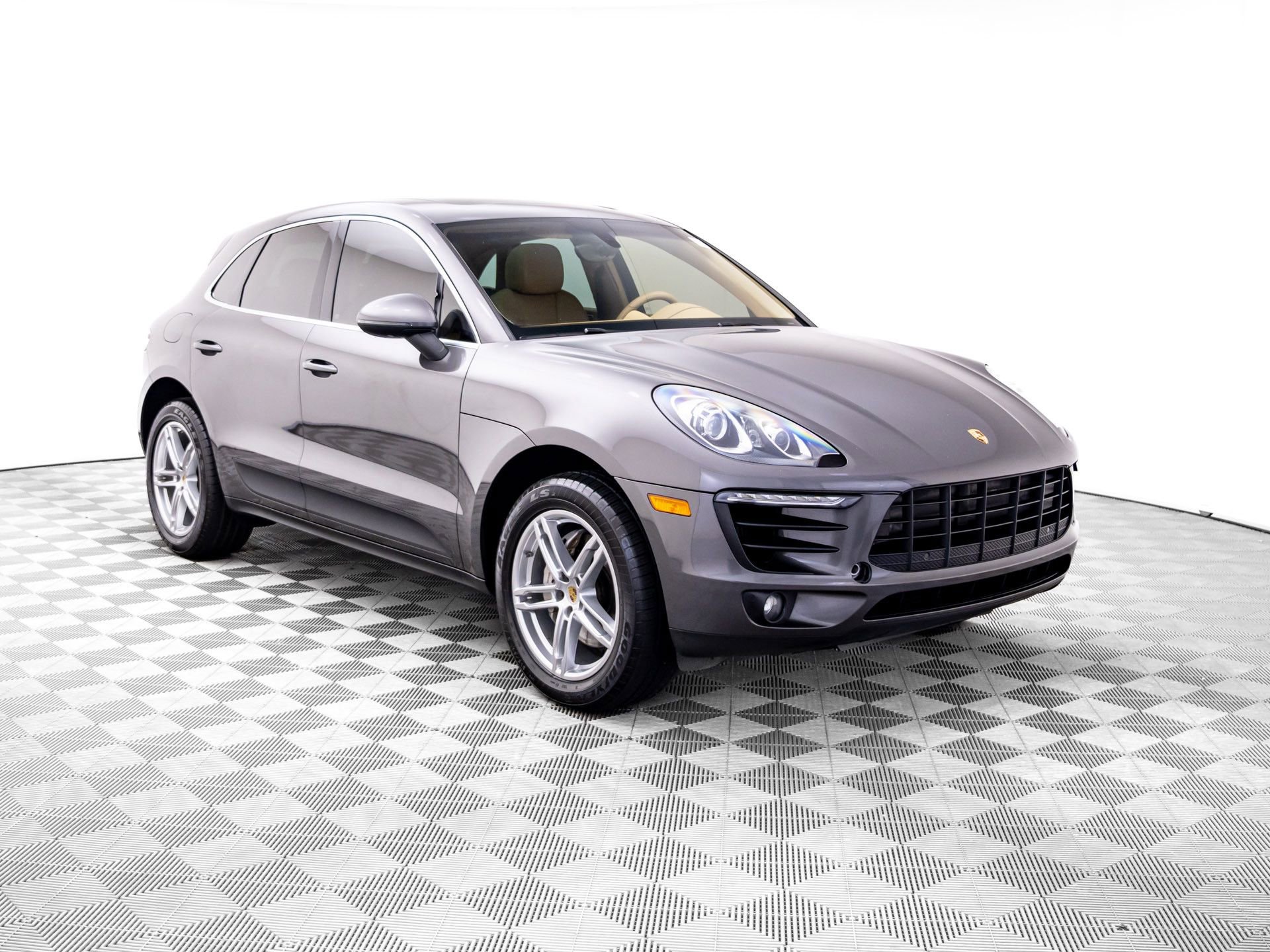 Used 2015 Porsche Macan S AWD/4WD image 6