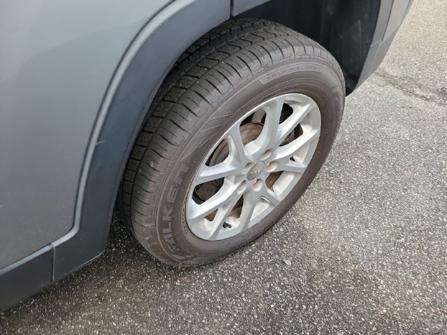 Used 2015 Jeep Cherokee Latitude FWD image 7