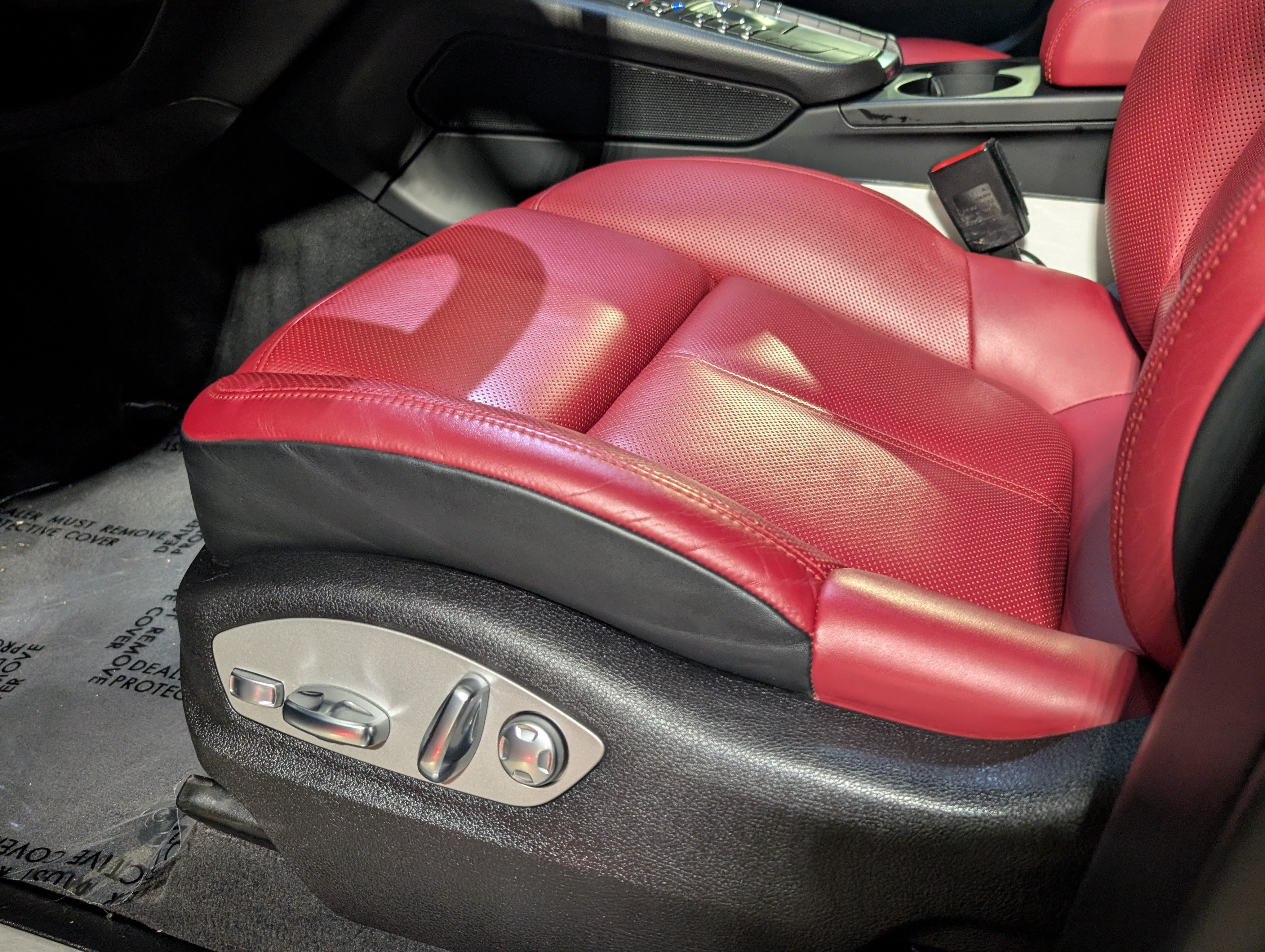 Certified 2020 Porsche Macan S AWD/4WD image 19