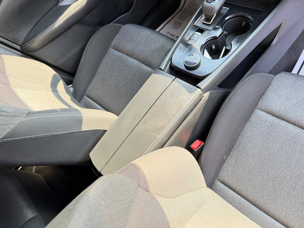 Used 2024 Nissan Rogue SV AWD/4WD image 47