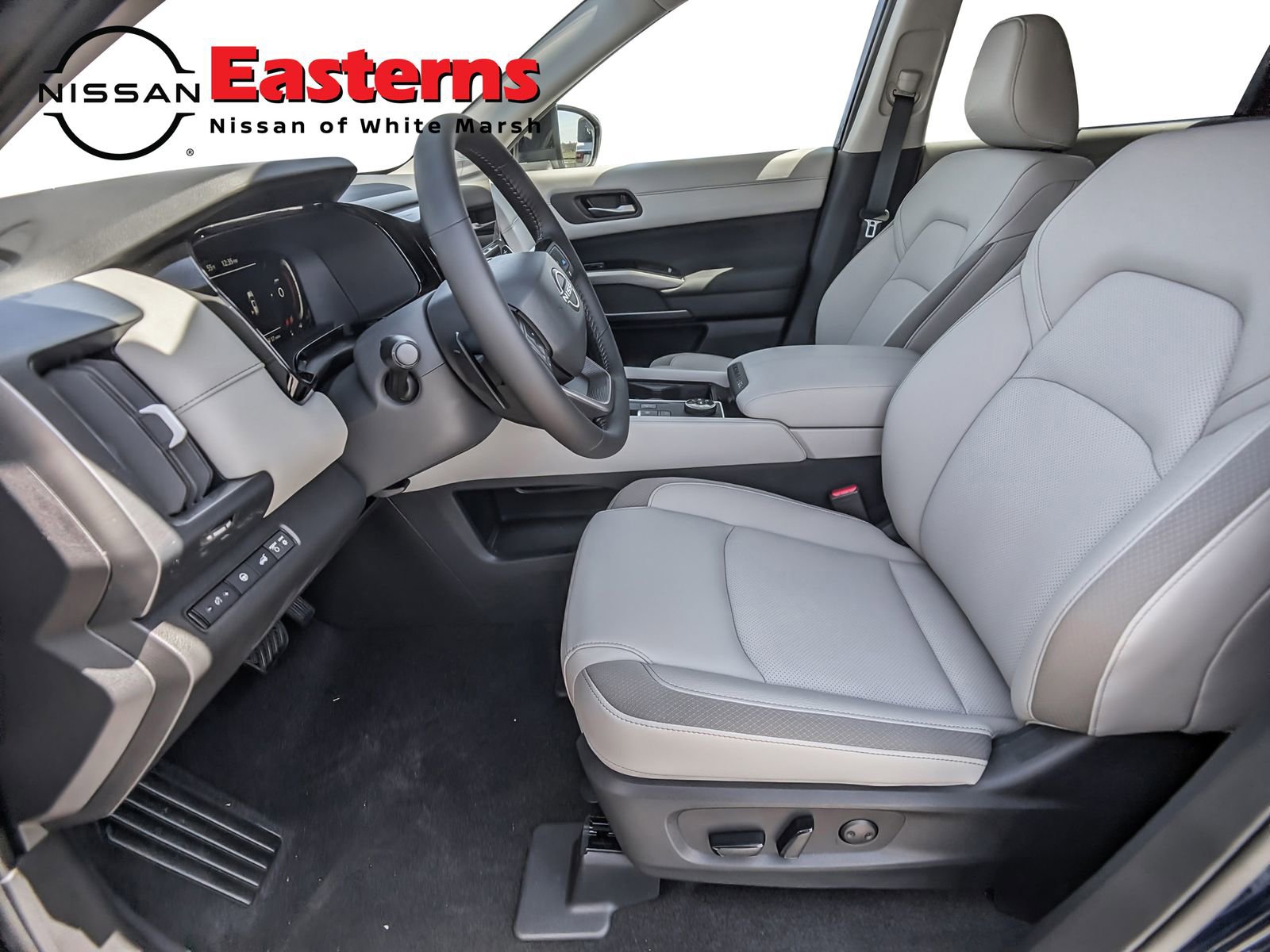 New 2026 Nissan Pathfinder SL image 15