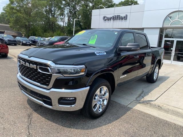 Used 2025 RAM 1500 Big Horn AWD/4WD image 10