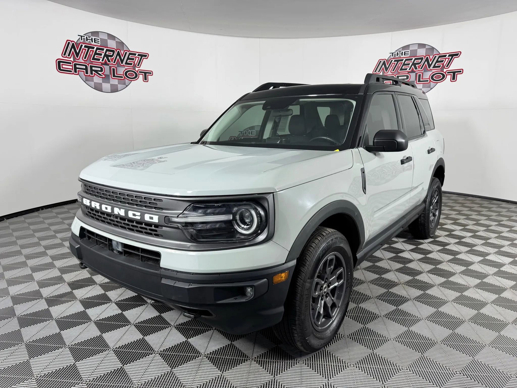 Used 2023 Ford Bronco Sport Badlands image 3