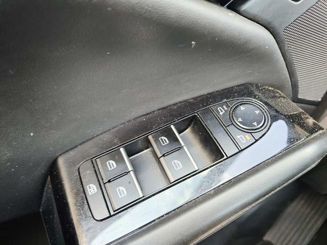 Used 2024 MAZDA MAZDA3 s FWD image 32