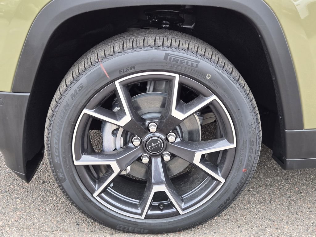 New 2026 Jeep Cherokee Overland w/ Trailer Tow Group image 6