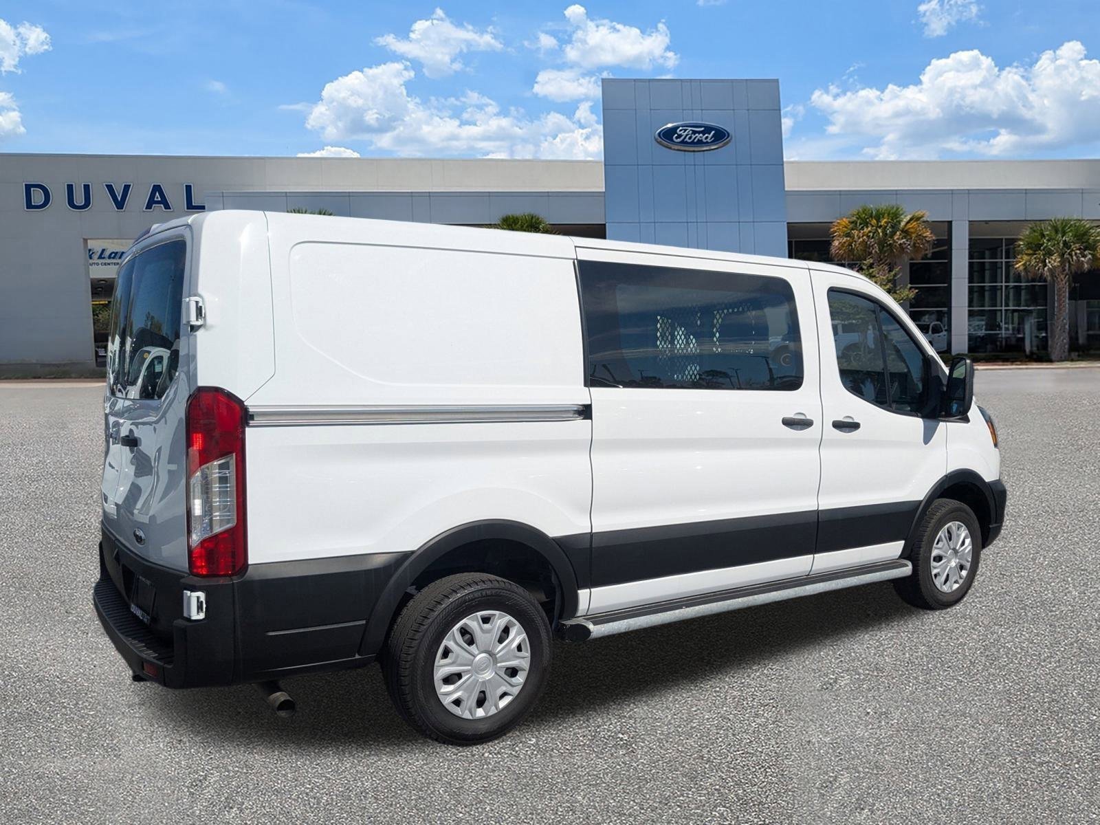 Used 2024 Ford Transit 250 Low Roof w/ Exterior Upgrade Package image 4