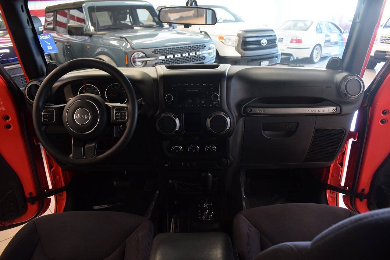 Used 2013 Jeep Wrangler Sport AWD/4WD image 26