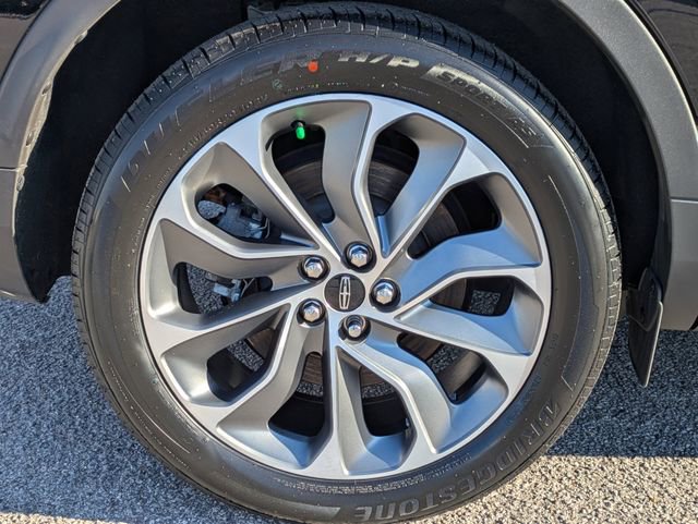 Used 2023 Lincoln Nautilus Reserve w/ Equipment Group 201A image 12