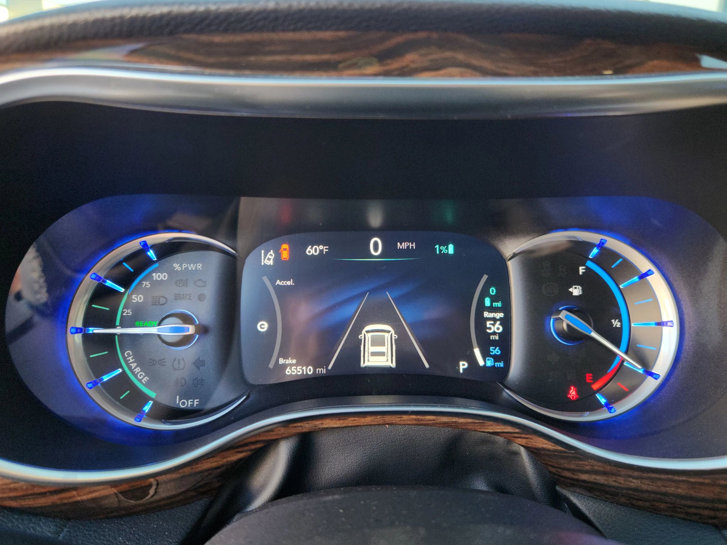 Used 2021 Chrysler Pacifica Limited w/ Uconnect Theater Family Group image 11