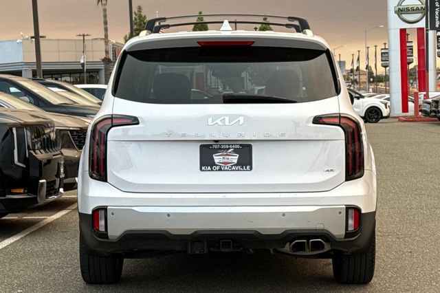 Certified 2024 Kia Telluride EX w/ EX Captain's Chair Package AWD/4WD image 7