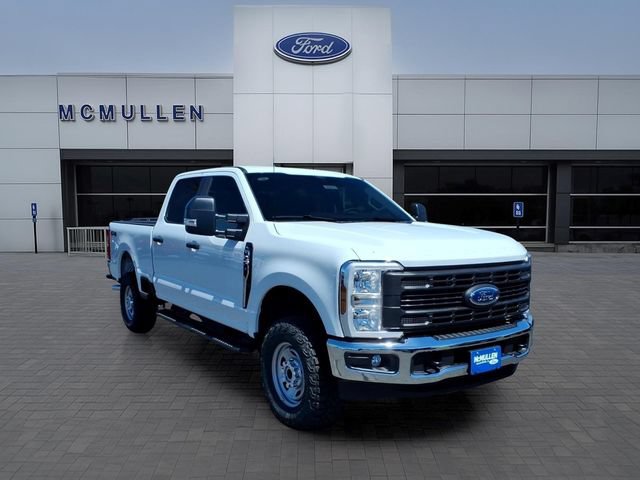 New 2026 Ford F250 XL w/ XL Off-Road Package AWD/4WD image 3