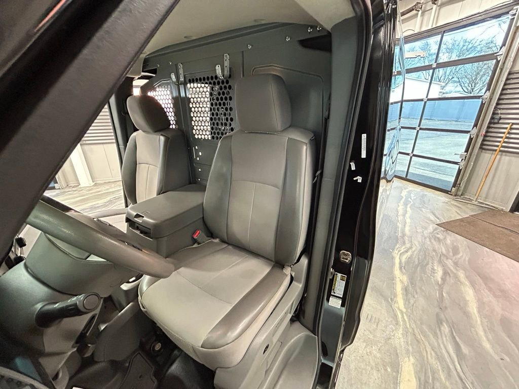 Used 2016 Nissan NV 2500 SL w/ Technology Package image 6