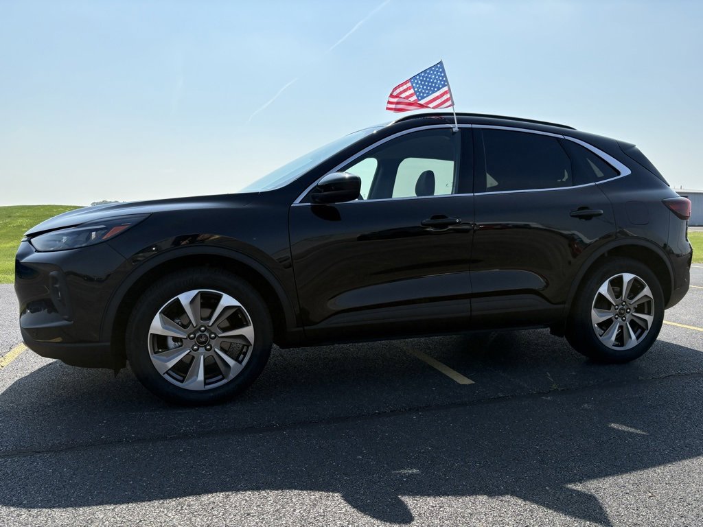 Used 2024 Ford Escape Platinum