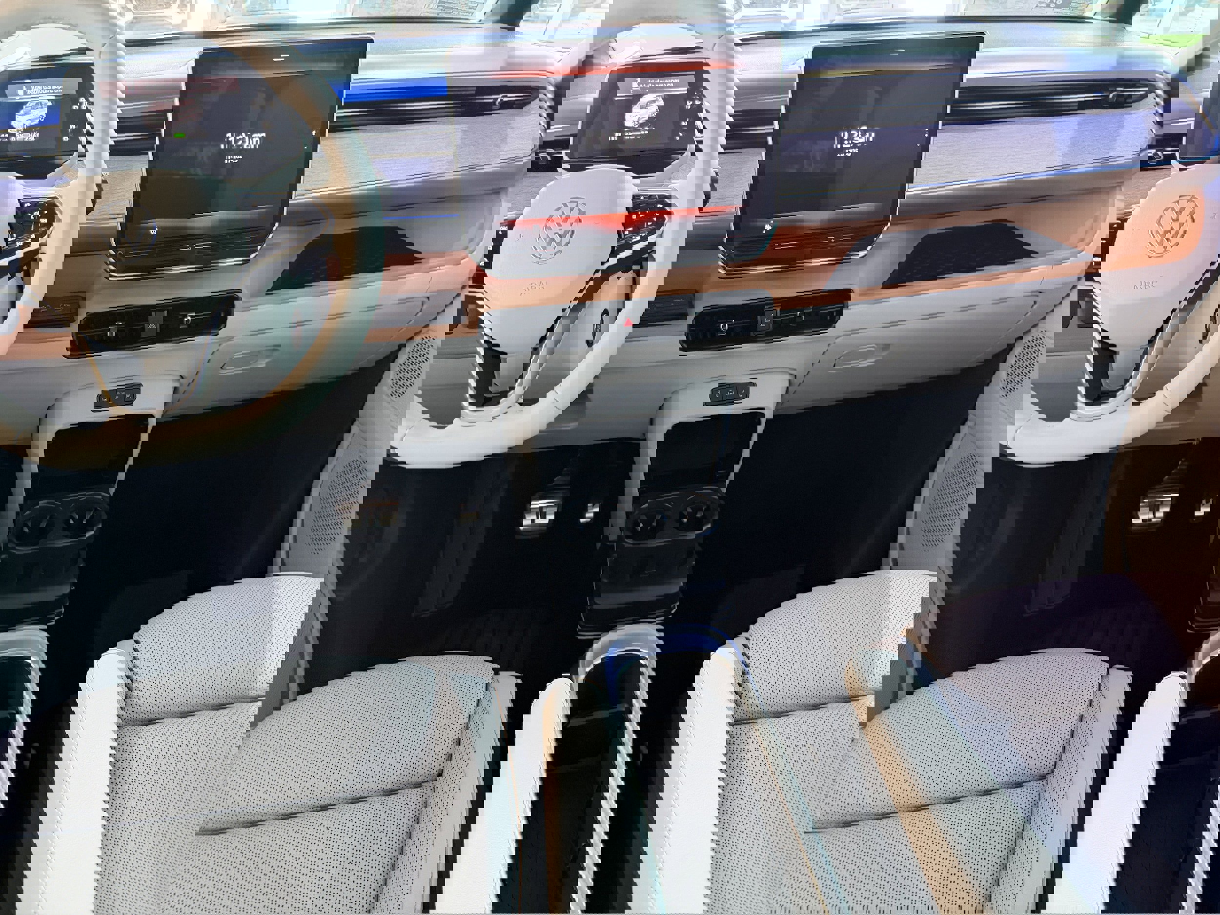 New 2025 Volkswagen ID. Buzz 1st Edition image 13