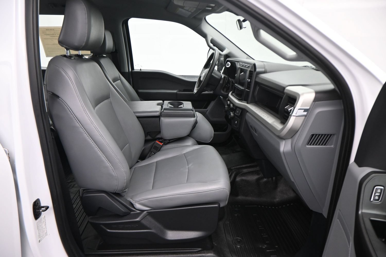 Certified 2024 Ford F350 XL AWD/4WD image 22