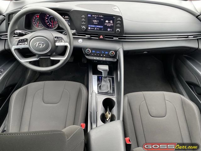 Used 2023 Hyundai Elantra SEL w/ Cargo Package image 9