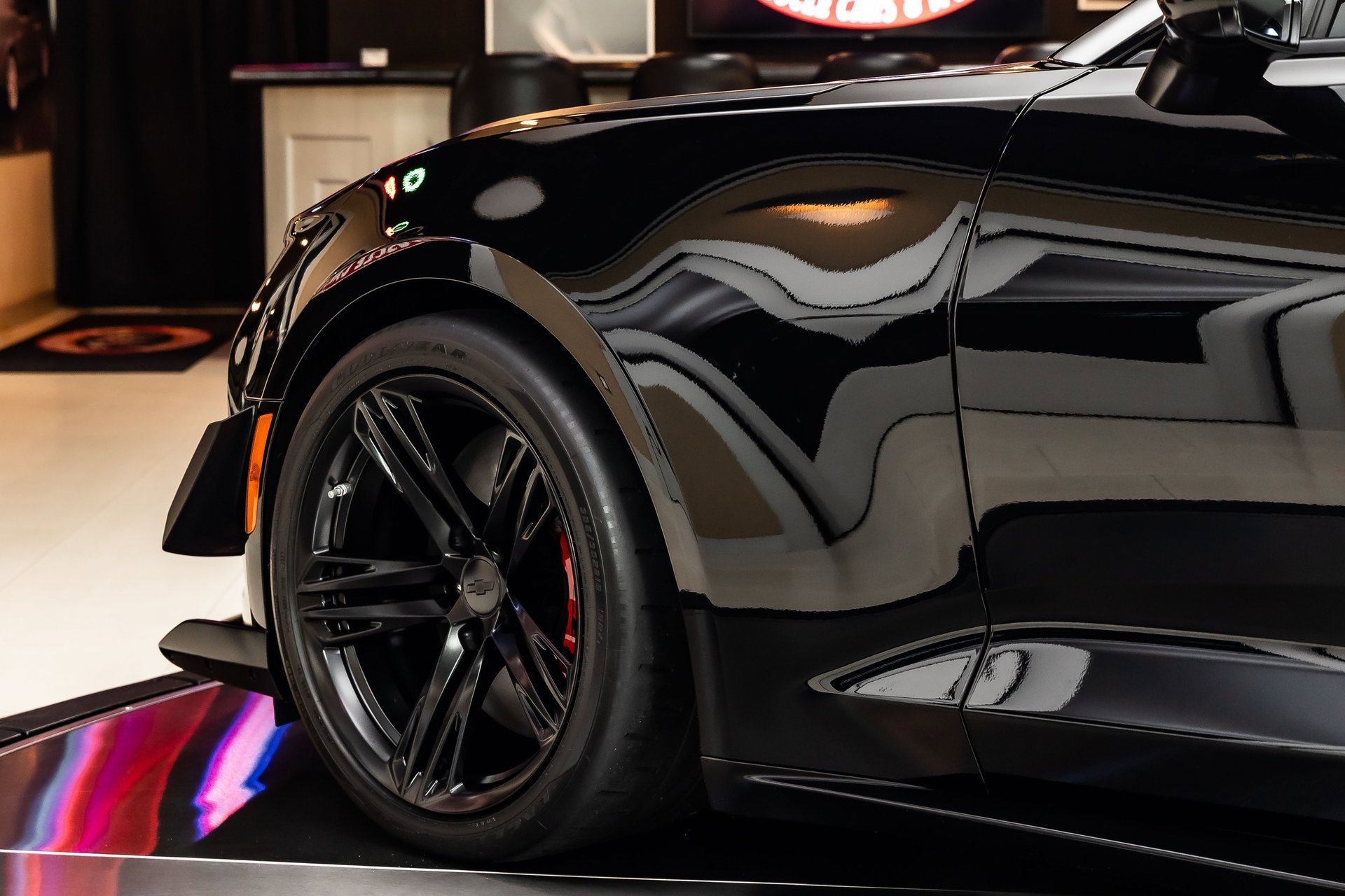 Used 2022 Chevrolet Camaro ZL1 image 36