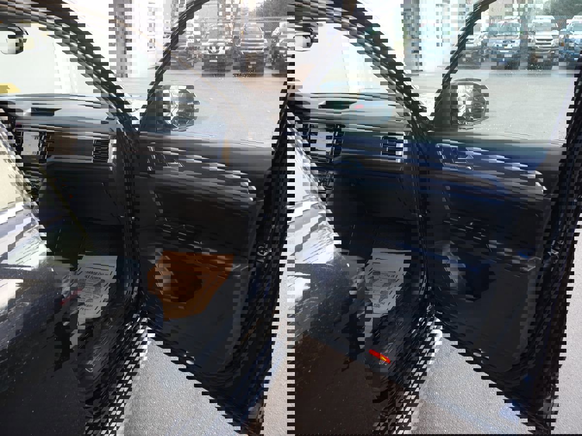 Used 2019 Volkswagen Atlas SEL R-Line image 19