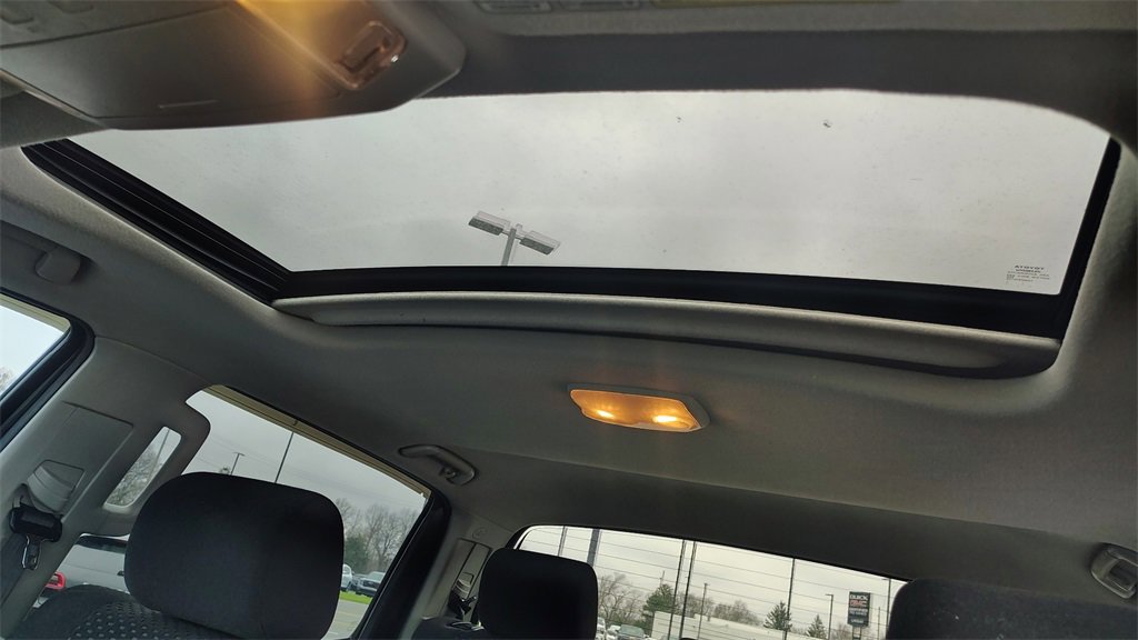 Used 2011 Toyota Tundra 4x4 CrewMax image 28