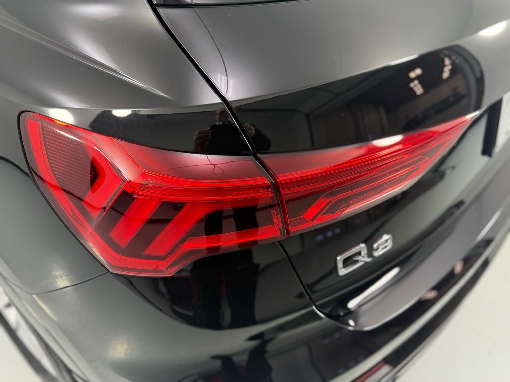 Used 2022 Audi Q3 2.0T Premium Plus image 9