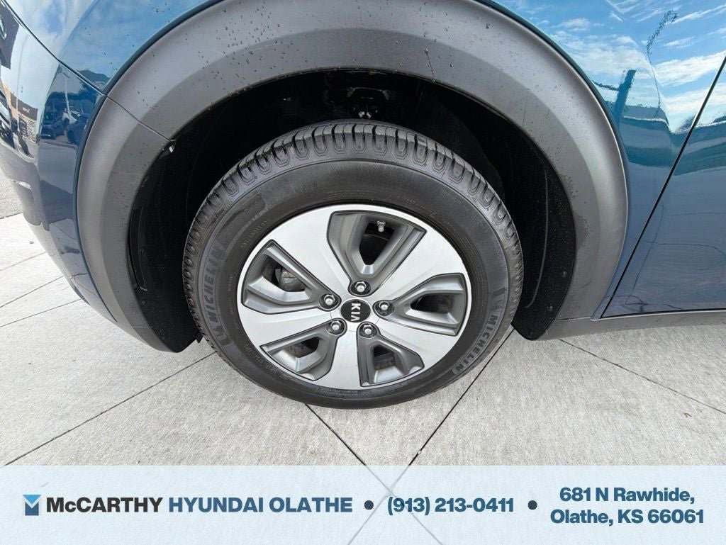 Used 2019 Kia Niro LX FWD image 9