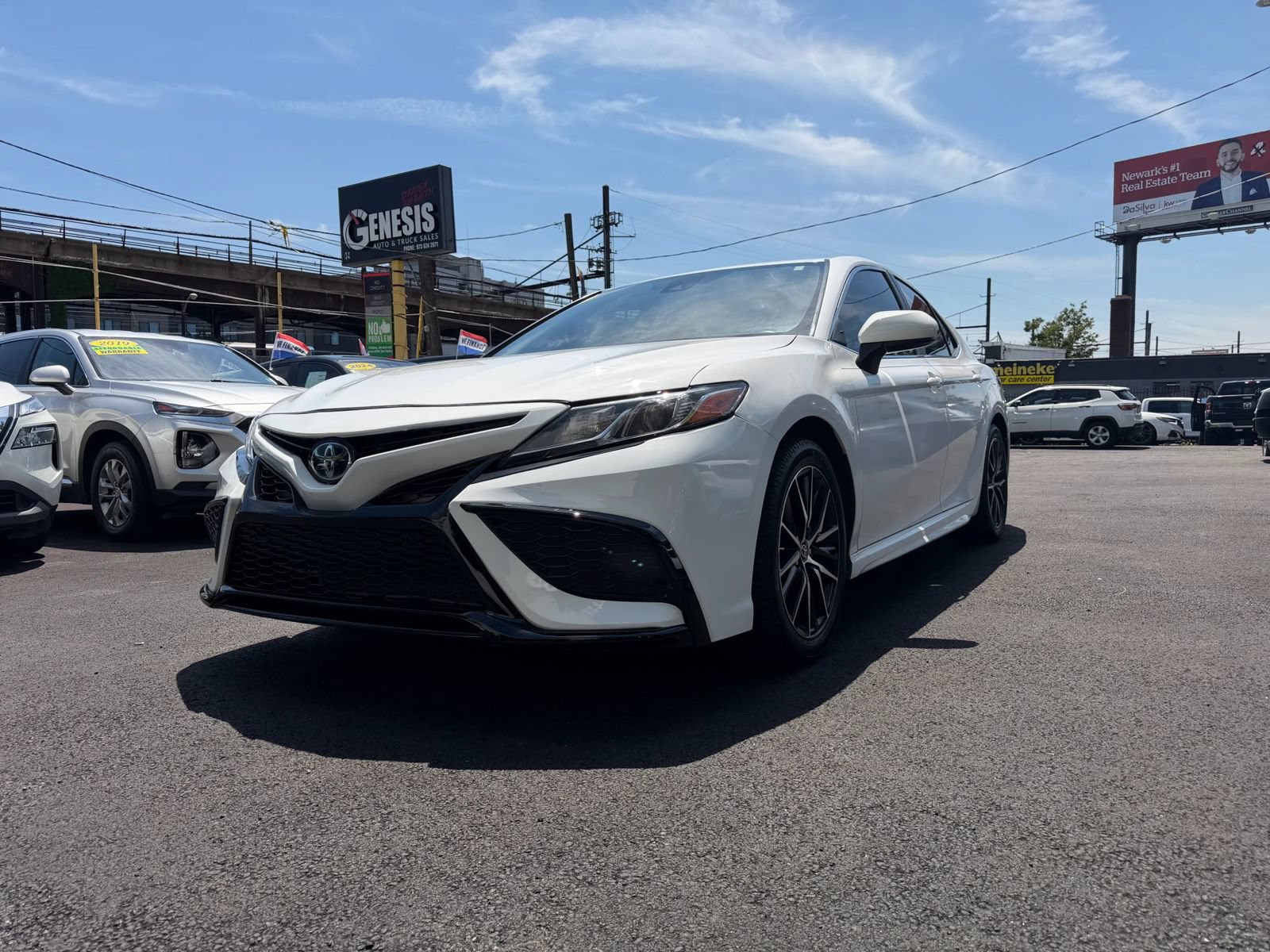 Used 2021 Toyota Camry SE