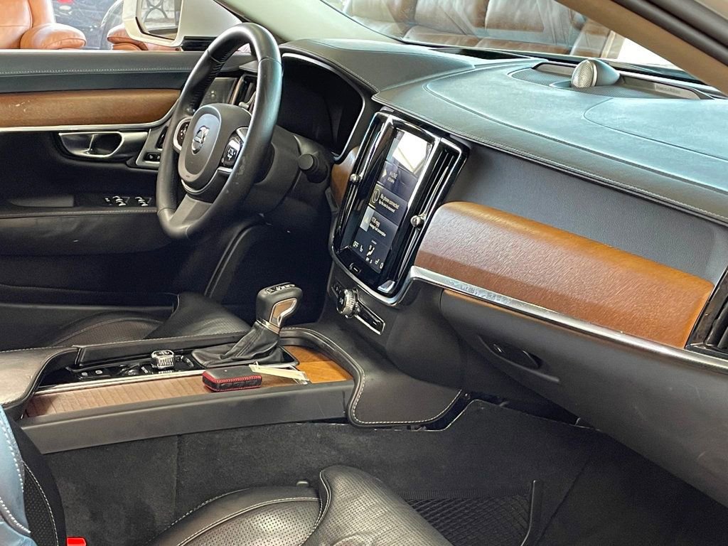 Used 2018 Volvo S90 T6 Inscription w/ Convenience Package image 22