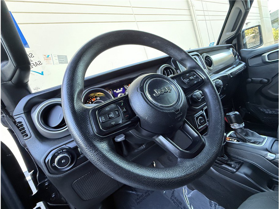 Used 2018 Jeep Wrangler Unlimited Sport AWD/4WD image 18