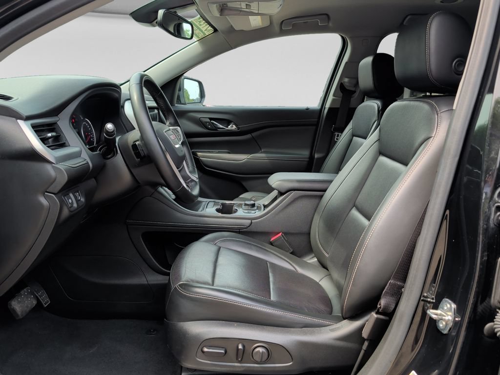 Used 2023 GMC Acadia SLT AWD/4WD image 16