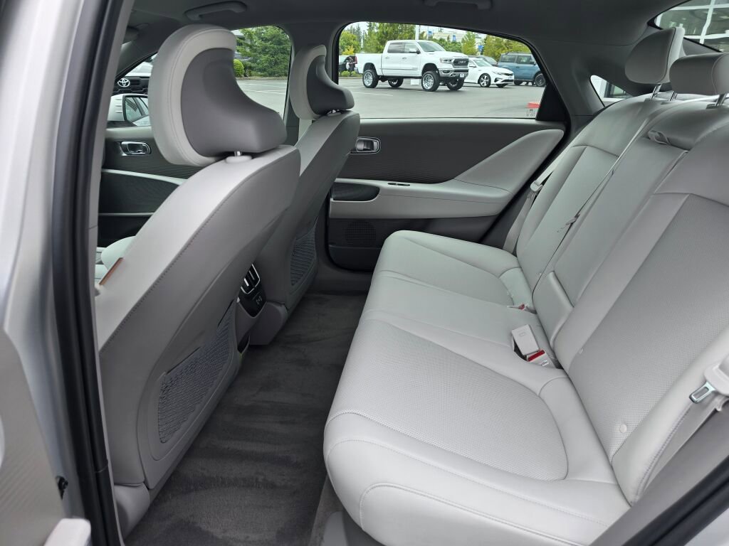 New 2025 Hyundai Ioniq 6 SEL image 25