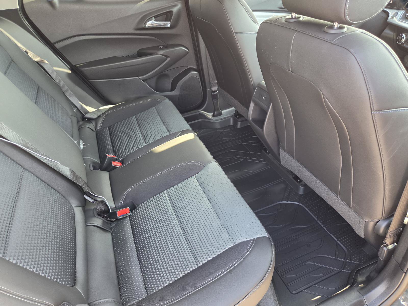 New 2026 Chevrolet Trax LT FWD image 11