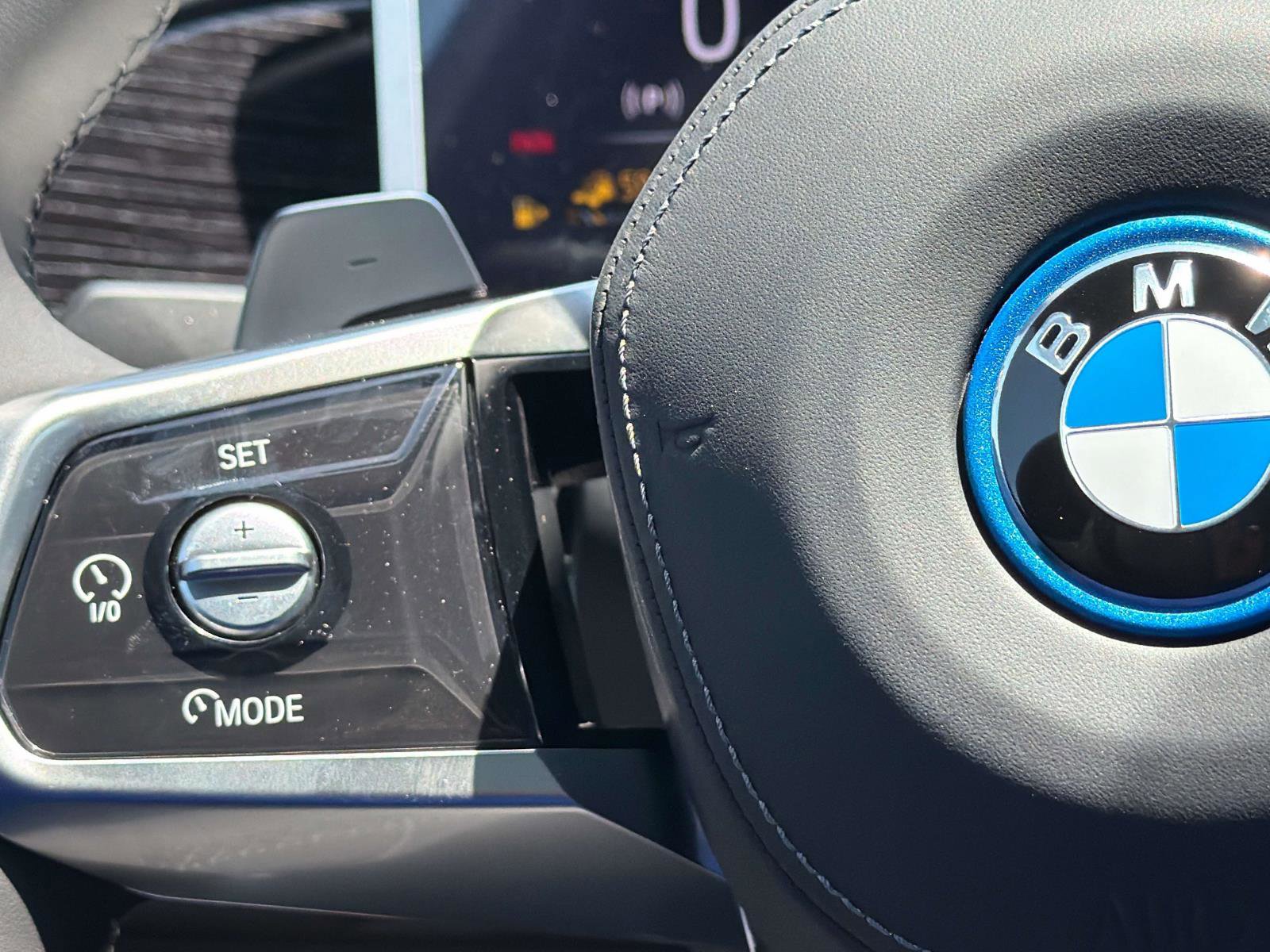 New 2026 BMW 750e xDrive AWD/4WD image 18