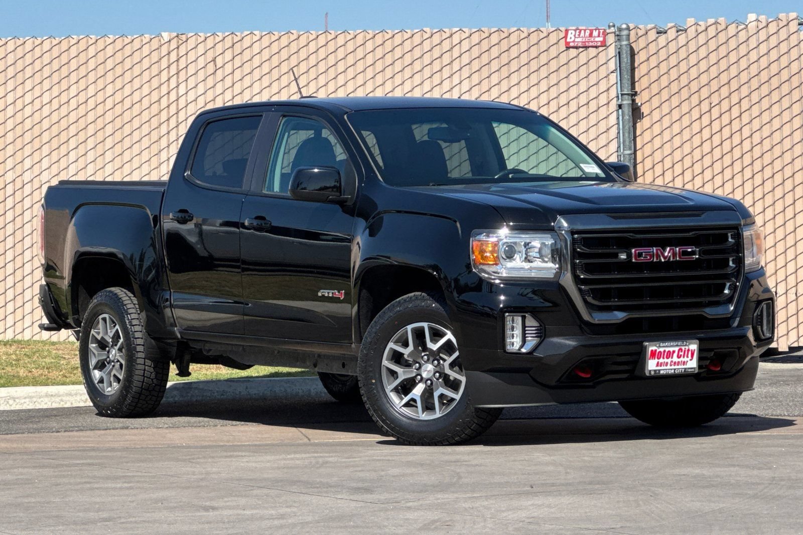 Certified 2022 GMC Canyon AT4 w/ Trailering Package AWD/4WD video 2
