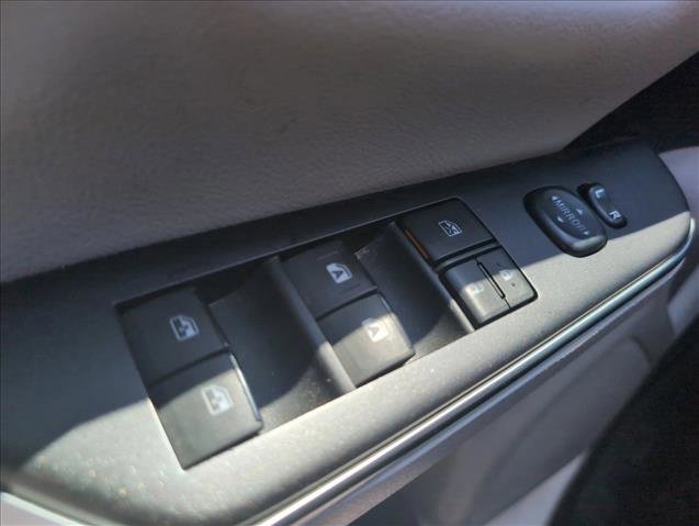 Used 2017 Toyota Camry SE FWD image 16